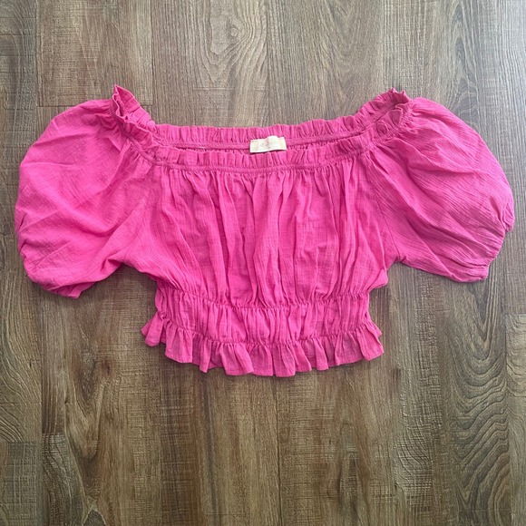 Altard State Women's Pink Off The Shoulder Ruffle Smocked Cropped Top - Picture 1 of 6